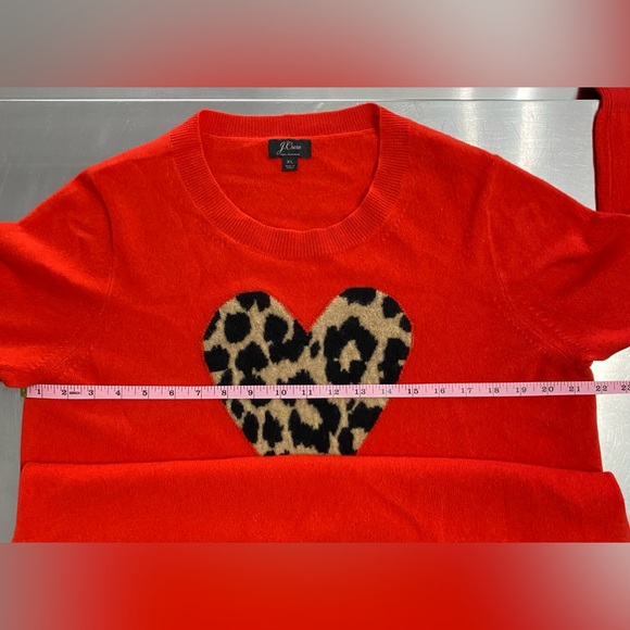 J Crew 100% Cashmere Crewneck Red Leopard Heart Pullover Sweater. XL - Picture 9 of 12